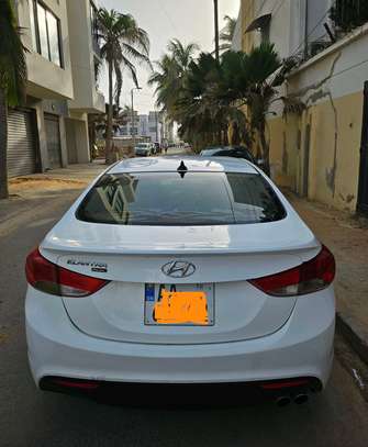 Hyundai elantra image 8