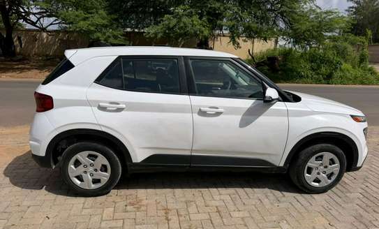 Hyundai  2021 image 4