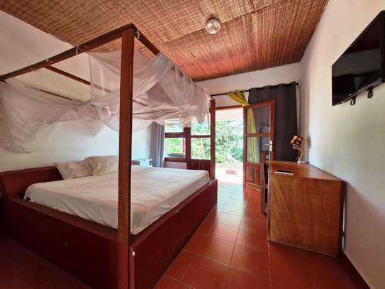 Banta Baatoo Lodge image 10