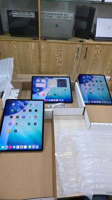 iPad Pro 12.9 M1 image 4
