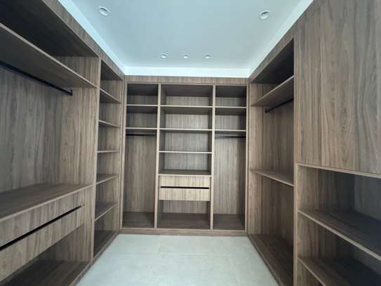 Appartement 4 chambres salon à louer aux plateau image 6