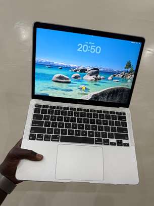 MacBook Air M1 2020 image 2