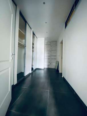 Bel appartement à Yoff Onomo image 14