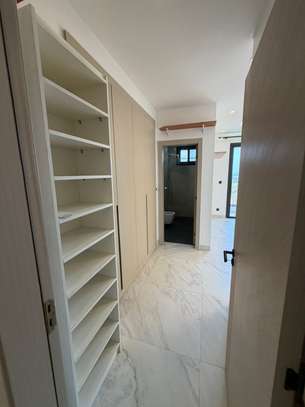 Appartement 3 chambres à louer aux Almadies image 4