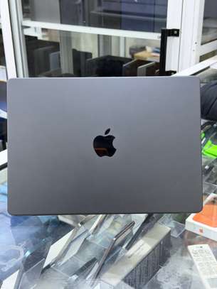 MacBook Pro 2023 M3 Max 1To | 36go image 2