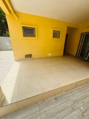 Villa à louer aux virages des Almadies image 4