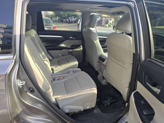 Toyota highlander limited image 8