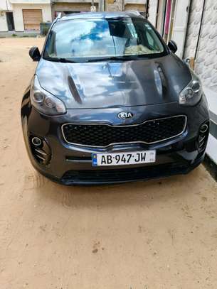 Kia Sportag 2017 Automatic Essence 4 cylinder image 8