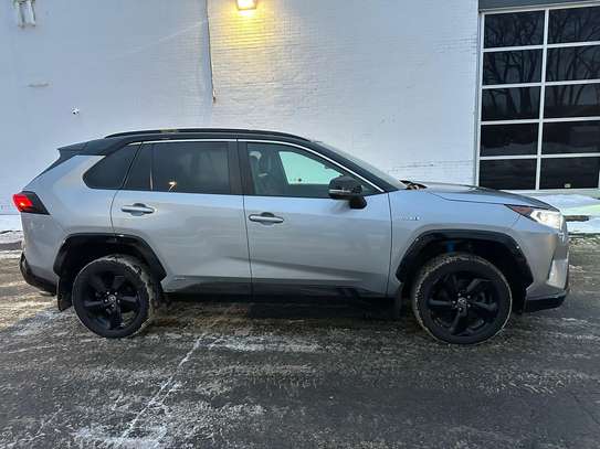 Toyota rav4 2021 hybrid sous douane disponible a dakar image 2