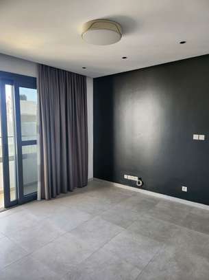 Appartement f4 haut standing au point E avec salle de sport image 6