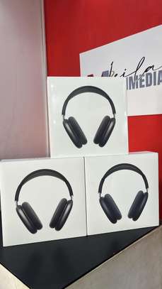 AIRPOD MAX LIGHTNING image 3