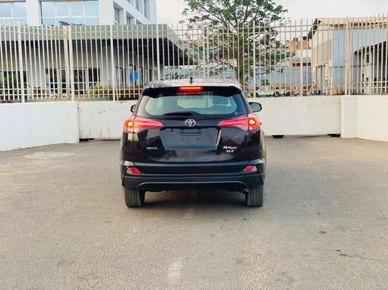 TOYOTA RAV4  Année :  2018 image 7
