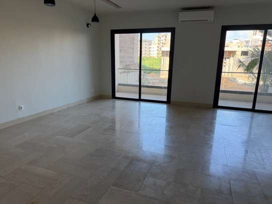 Duplex neuf à louer aux Almadies. image 2