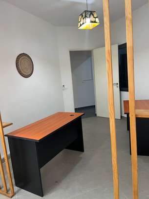 Bureau privé à la Cite Keur Gorgui image 7