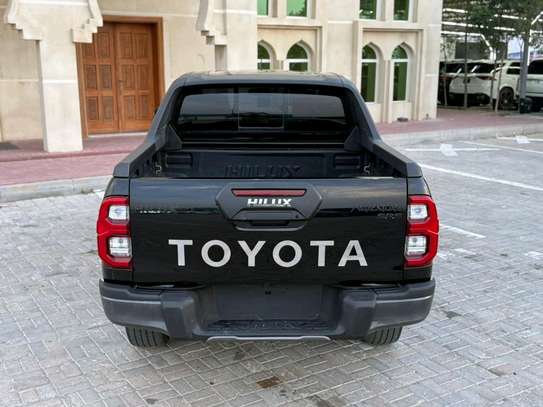 Toyota hilux adventure 2018 image 4