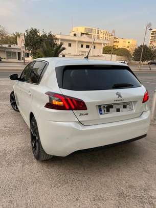 Peugeot 308 2018 image 8