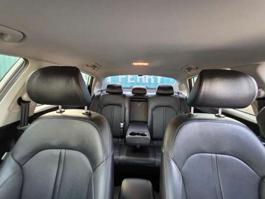 Kia K5 image 5