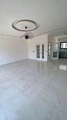 Appartement de 3 chambres et salon aux Almadies image 8