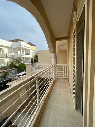 À Vendre – Villa R+1 aux Mamelles (Cité Cheikh Amar) image 7