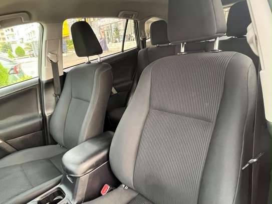 Toyota Rav4 2018 image 12