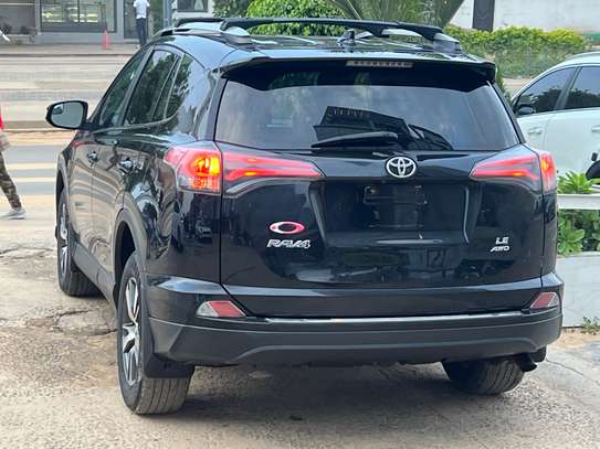 Toyota Rav4 2018 image 6