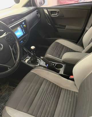 Toyota Auris 2018 image 7
