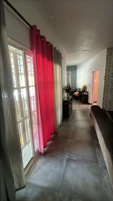 VILLA SUR TERRAIN 8700M2 KEUR YOUNGAR image 13