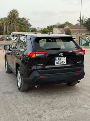 Toyota rav4 Anne 2021 image 2