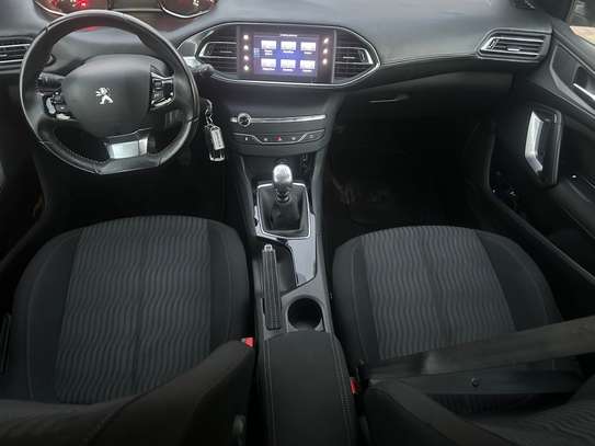 Peugeot 308 Break manuel diesel venant image 4