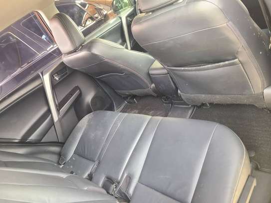 TOYOTA RAV 4 2017 image 2