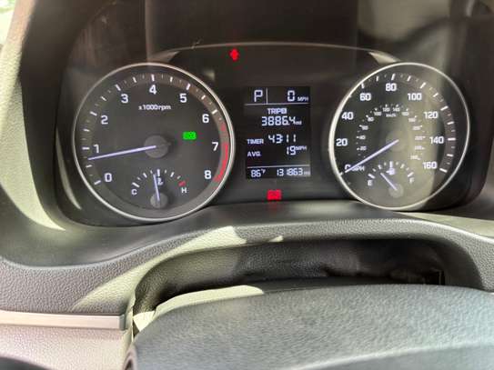 Hyundai Elantra 2017 image 7