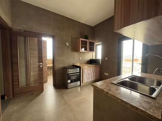 Penthouss à louer aux Almadie derrière Philippe Moris image 4