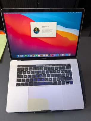 MacBook pro touchbar 512gb / 16gb ram image 5