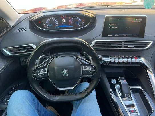 Peugeot 3008 SUV compact rouge automatique image 5