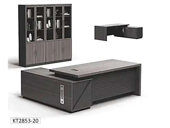 Bureau avec retour image 3