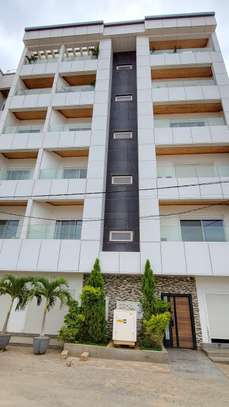 Bel appartement aux Mamelles (Cité Cheikh Amar) image 3