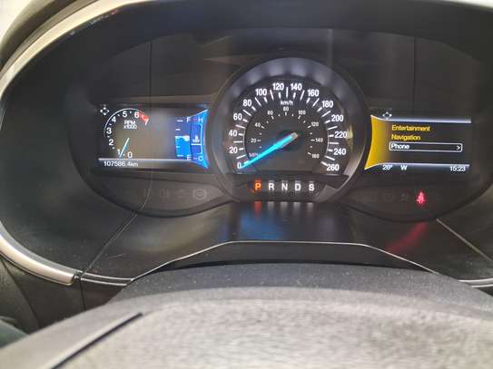 Ford Edge 2017 SUV Noir 5 places Confort et Sécurité image 5