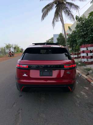 Range Rover Velar 2021 image 12