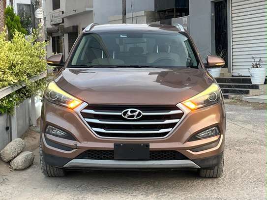 Hyundia Tucson image 4