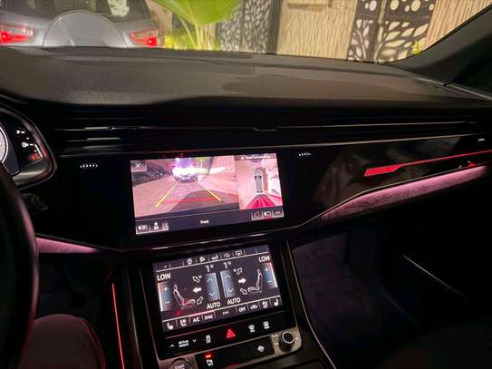 audi q8 image 6