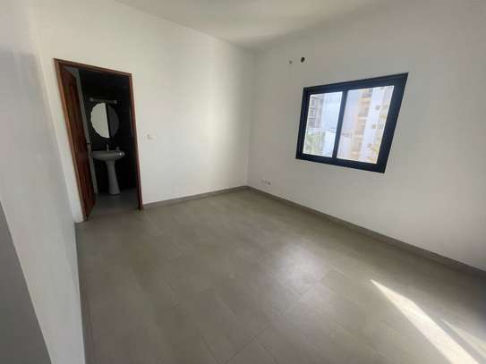 Appartement à Louer à Mermoz image 4
