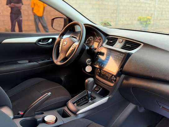 Nissan Sentra 2017 image 7