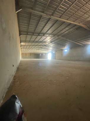 Hangars à louer image 7