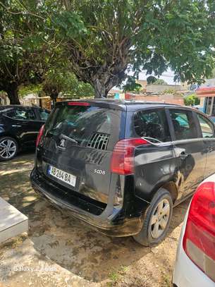 Peugeot 5008 image 7