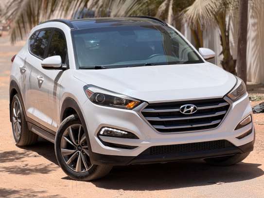 Hyundai Tucson AWD 2017 image 2
