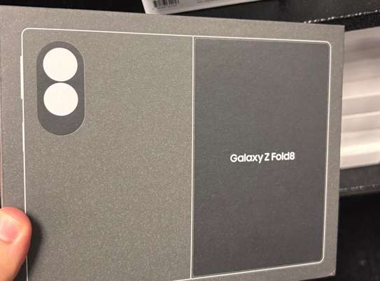 Samsung Galaxy Fold 8 512gb mauve image 2