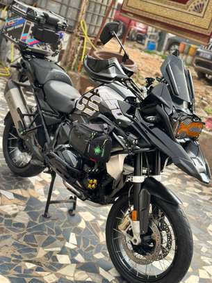 GS 1250cm3 image 2