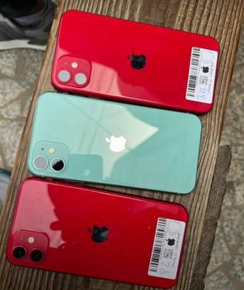 Iphone 11 simple 128 et 64 giga image 5