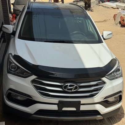 Hyundai Santafe 2017 full options 4x4 image 10