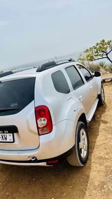 Renault Duster image 2